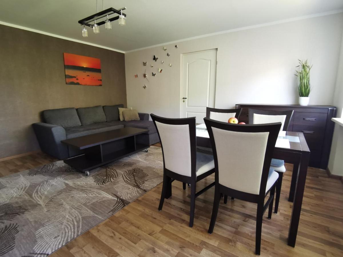 Kesklinna Silla Apartment - Free Parking Parnu Bagian luar foto
