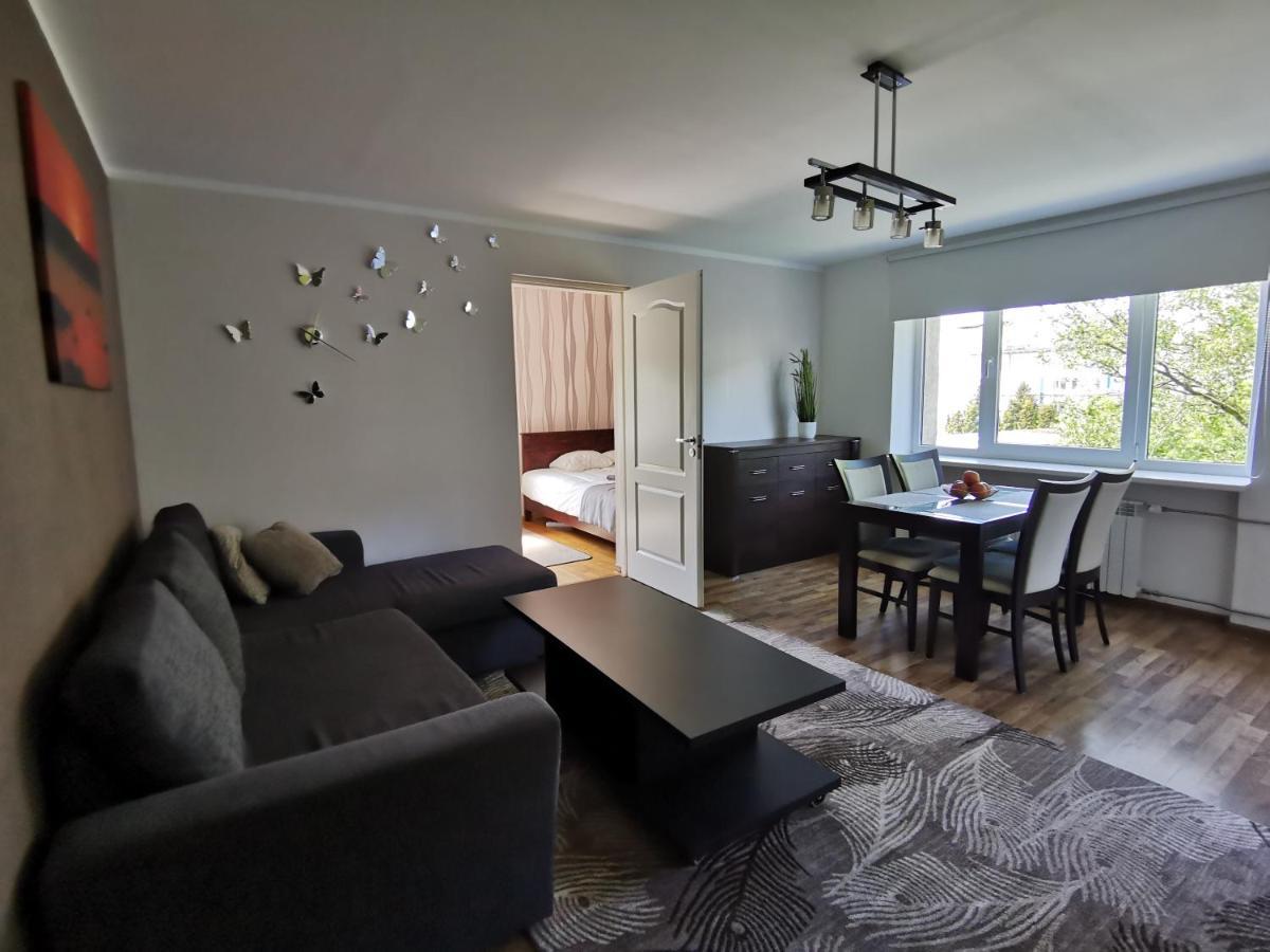 Kesklinna Silla Apartment - Free Parking Parnu Bagian luar foto