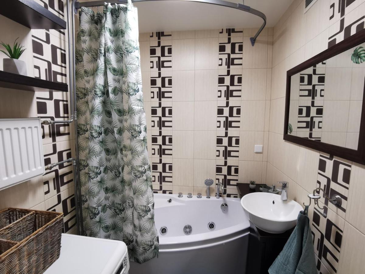 Kesklinna Silla Apartment - Free Parking Parnu Bagian luar foto