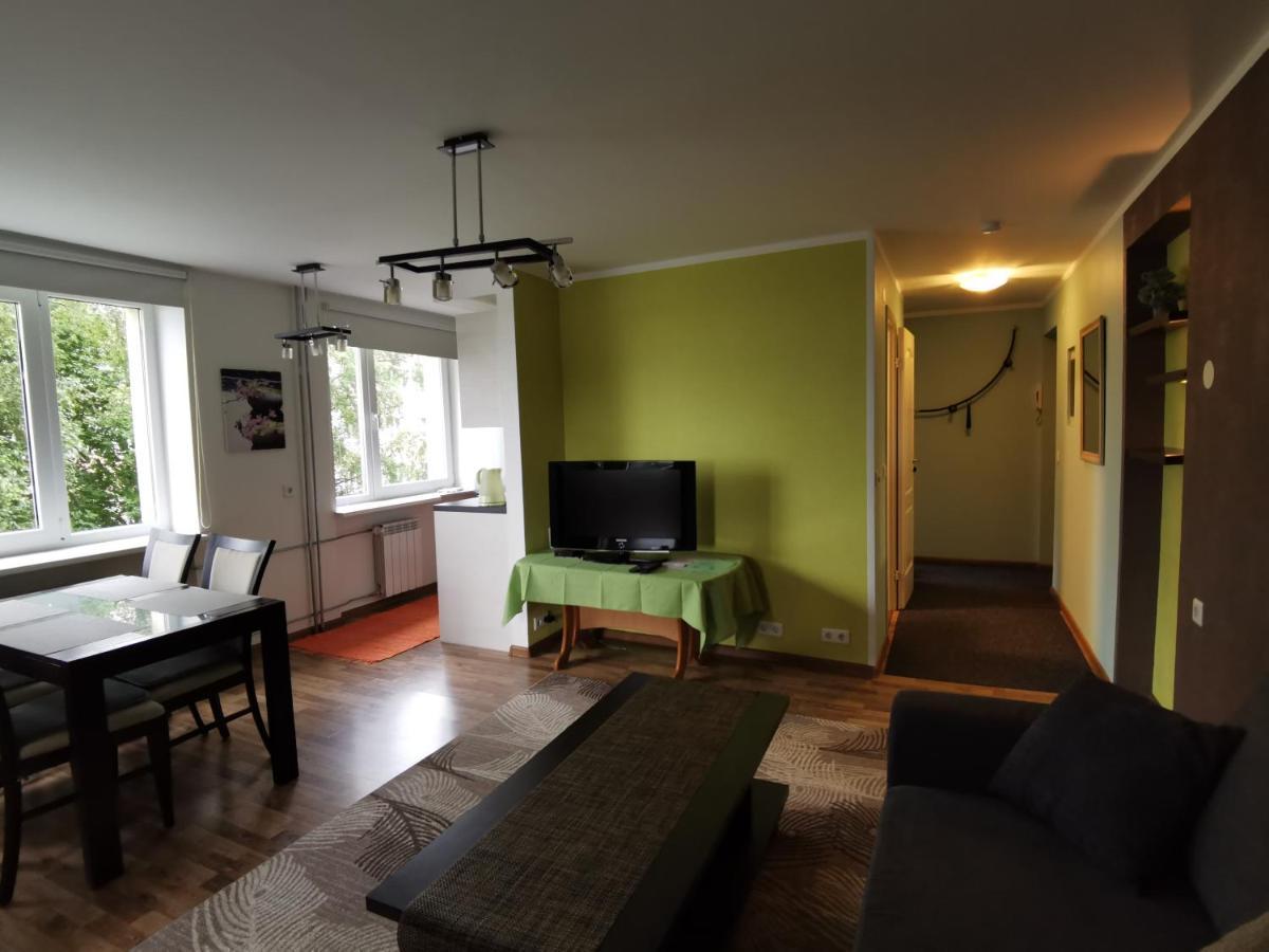 Kesklinna Silla Apartment - Free Parking Parnu Bagian luar foto